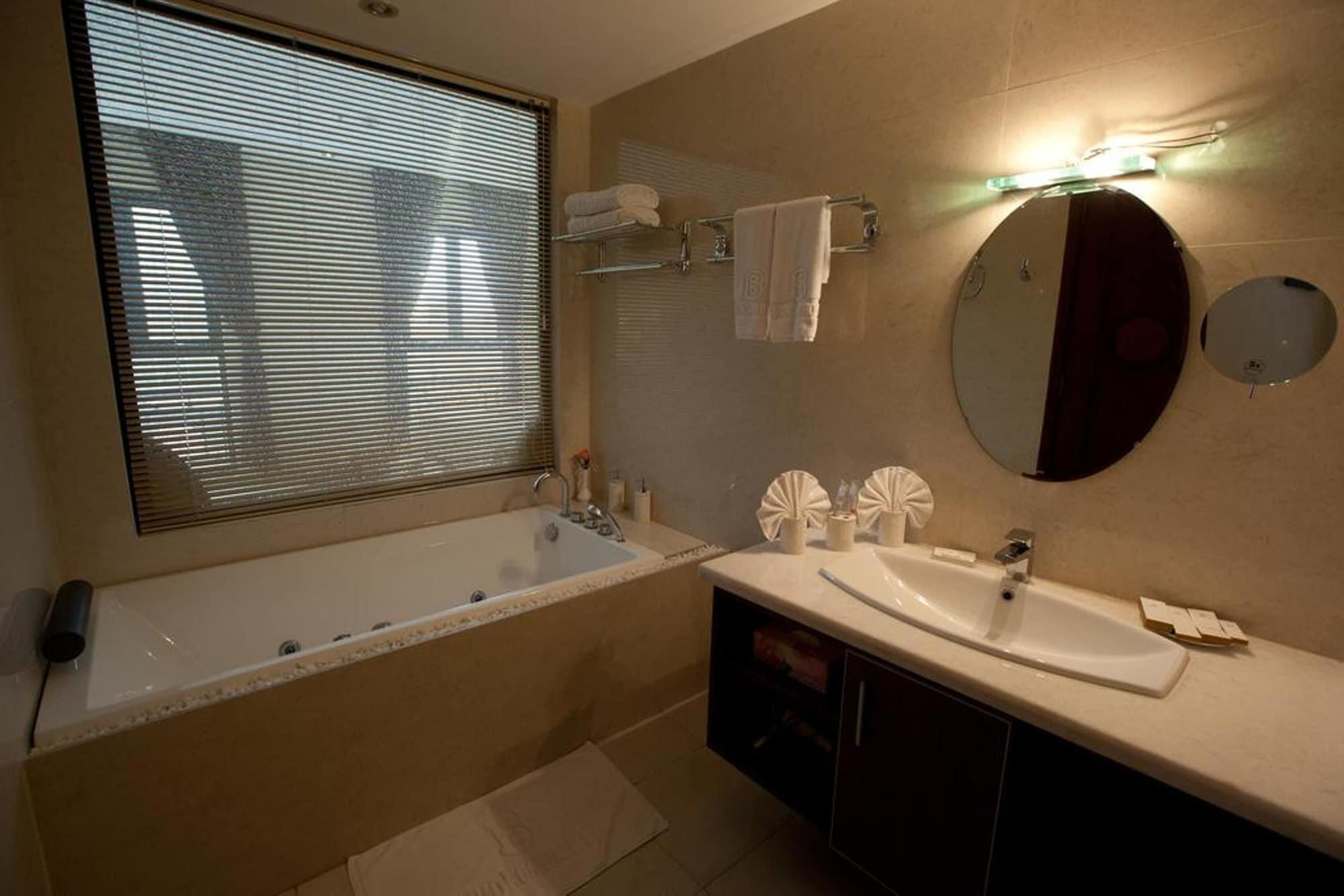 The Pearl Hotel هانوي المظهر الخارجي الصورة